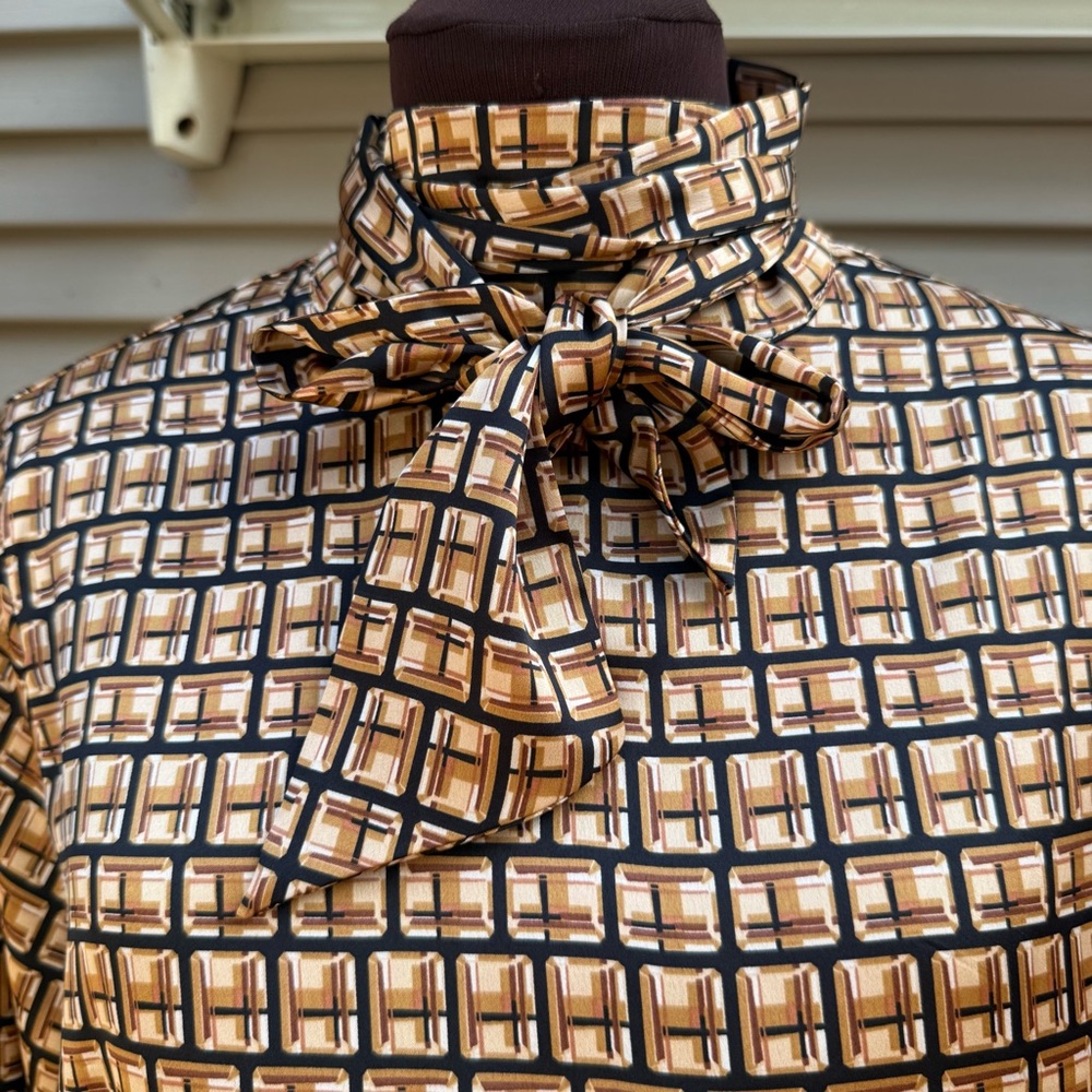 NWT Worthington Tie-neck or Tie-front Blouse Size Medium Petite